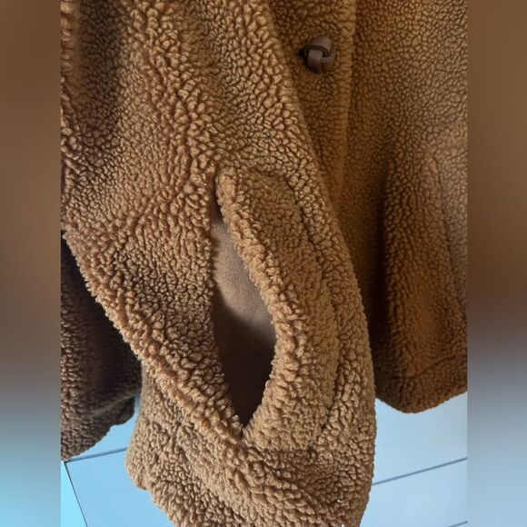H&M Brown Teddy bear jacket cozy and warm size 12 (oversized) w/ braided buttons - Picture 5 of 9
